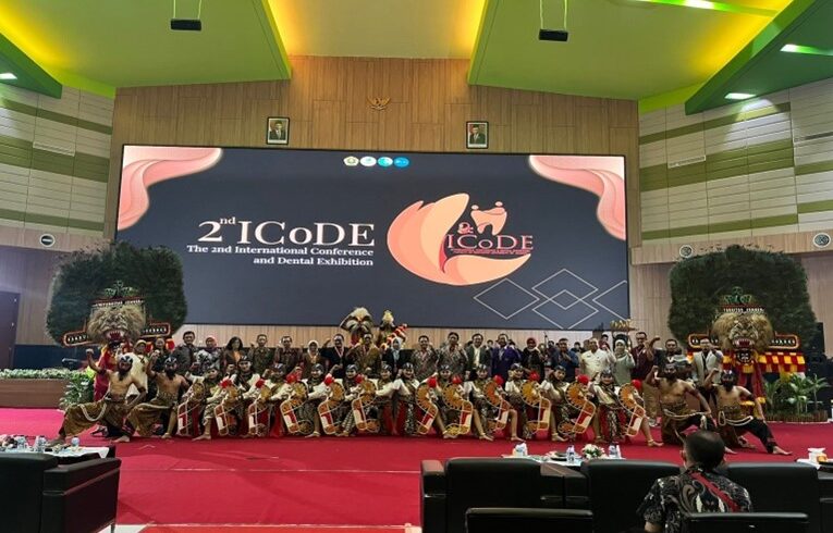 open-ceremony-rector_UNEJ