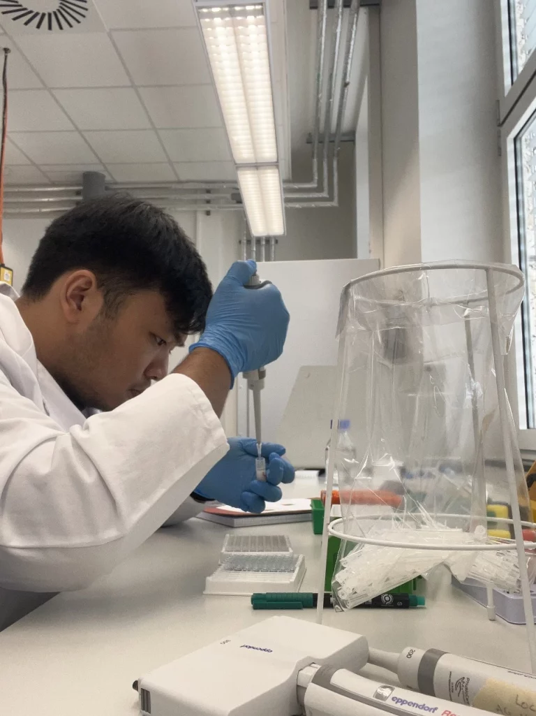 Dari Cita-Cita yang Tertunda Hingga Full-Funded Exchange Scholarship: Perjalanan Dokter Muda dari Jerman ke Zambia, Afrika