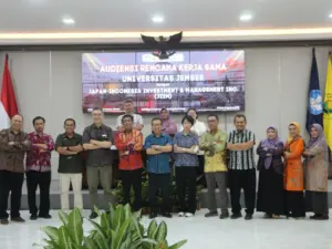 Peneliti dan Pengusaha Jepang Tertarik Dengan Riset Pisang Untuk Filtrasi Air Karya Dosen FKM UNEJ