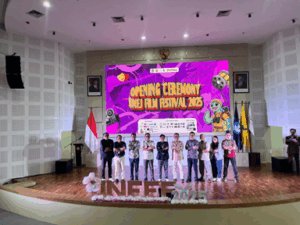 TEK! Ketukan Clapperboard Menandakan Dimulainya Main Festival UNEFF 2025