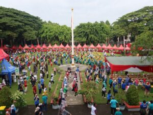 Harmoni Pagi Spesial Dies Natalis ke-61 UNEJ: Hadiah Umroh Gratis, Sinergi UMKM, dan Semangat Kinerja Unggul