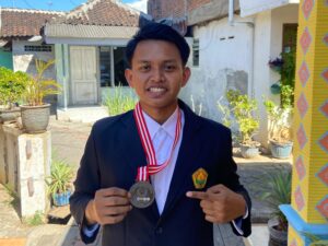 Mahasiswa D3 Keperawatan Kampus Kota Pasuruan UNEJ Raih Juara 2 Kejurprov Muaythai Jatim