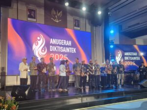 Menutup Tahun 2025, Universitas Jember Raih 5 Penghargaan di Anugerah Diktisaintek